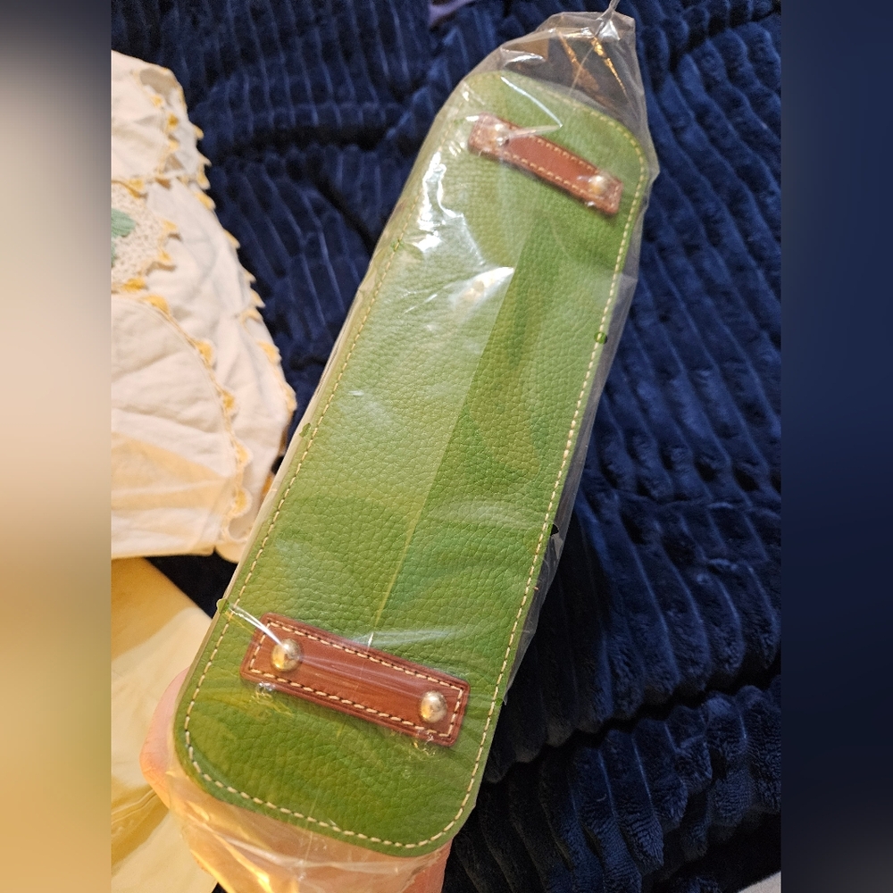 Dooney & Bourke Grass Green Small Lexington Tote - Picture 5 of 5